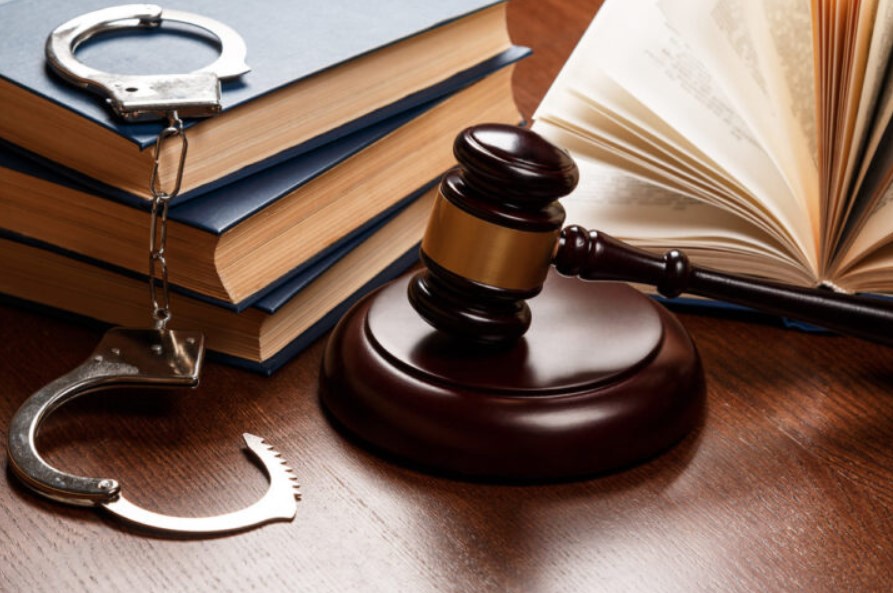 The Importance of Choosing a Criminal Defense Lawyer